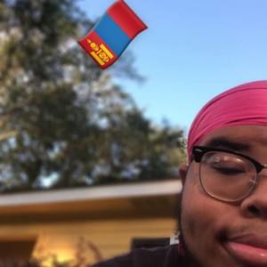 Meet your Posher, Ethan